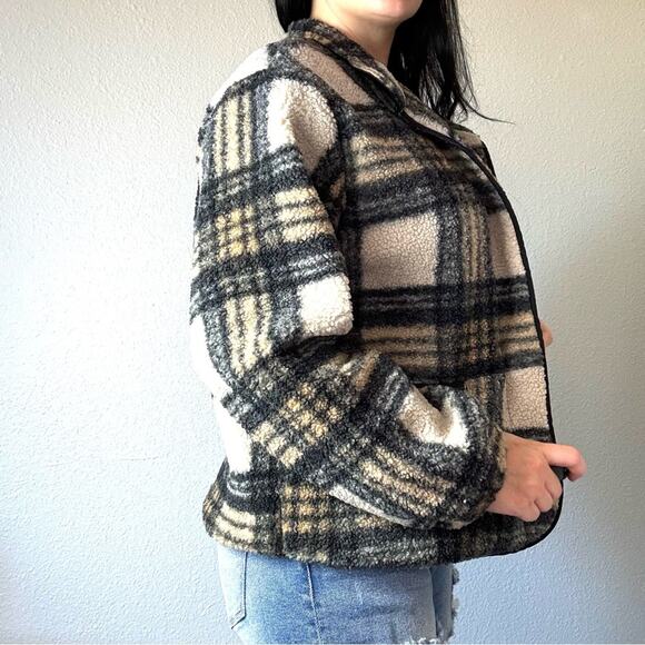 Sanctuary Black & Tan Plaid Sherpa Shacket Size XL - Picture 7 of 9